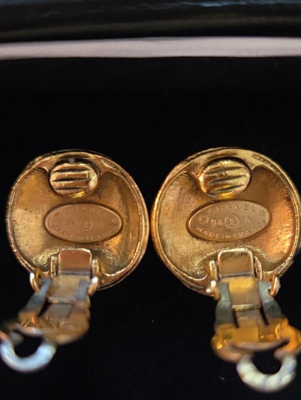 CHANEL Gold-Tone Twisted Rope Camellia Clip Earrings - Picture 5 of 5
